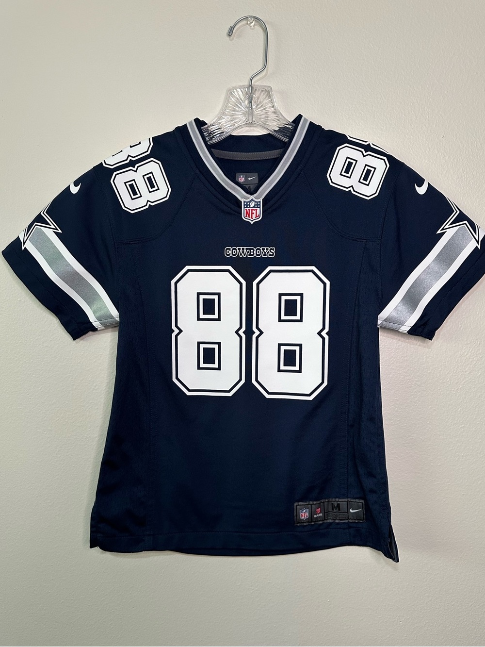 Youth Nike CeeDee Lamb Jersey Medium (10-12) new without tags